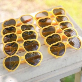Lunettes de soleil en forme de cœur à personnaliser | I...