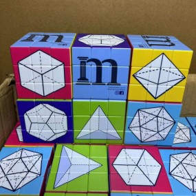 Cube magique personnalisé – Publicité ludique et durabl...